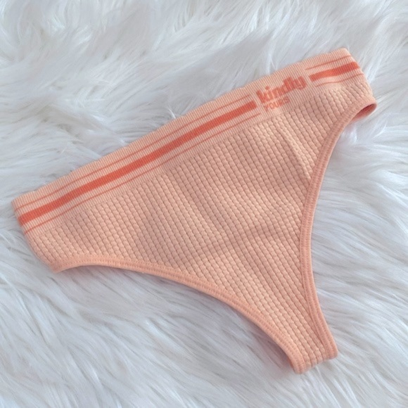 Kindly yours peach waffle knit thong - Picture 1 of 6